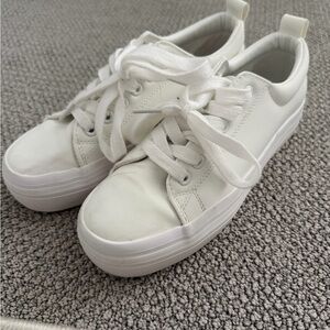 Jabasic White Platform Sneakers